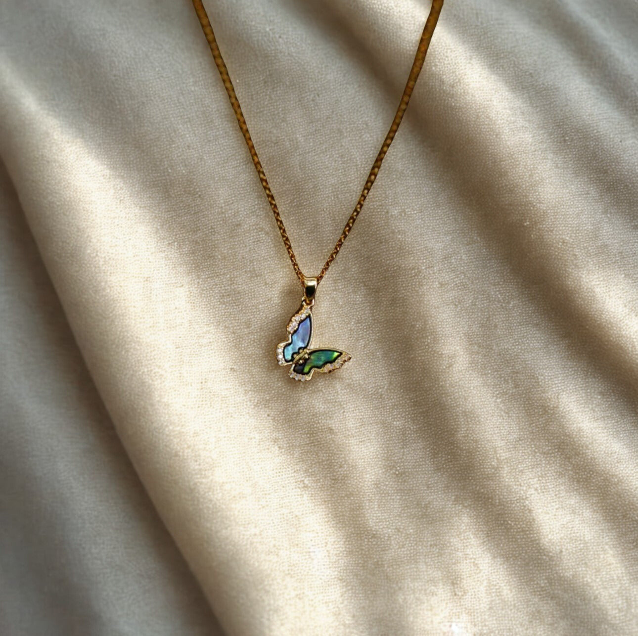 Libre necklace