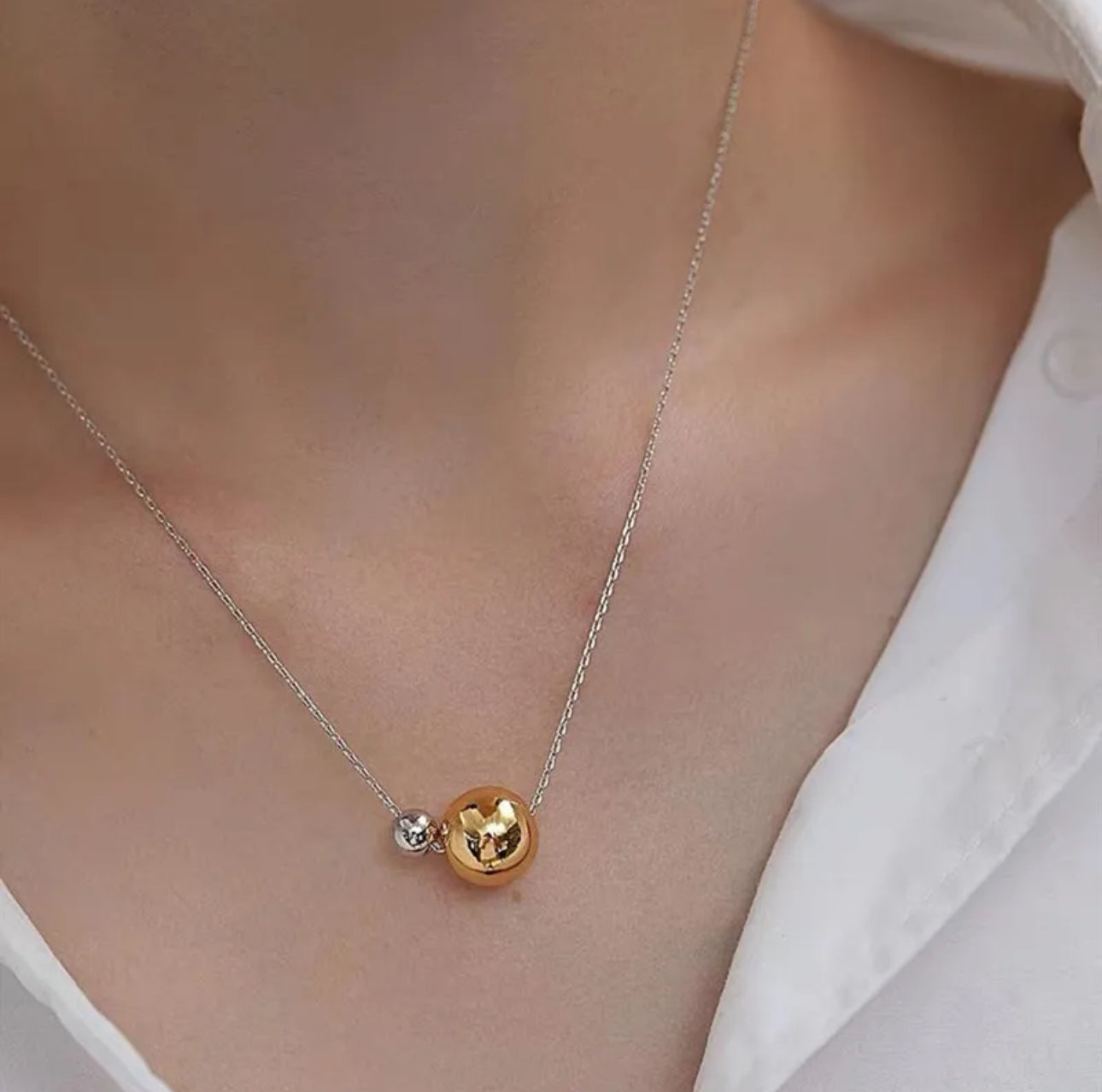 Double tone necklace