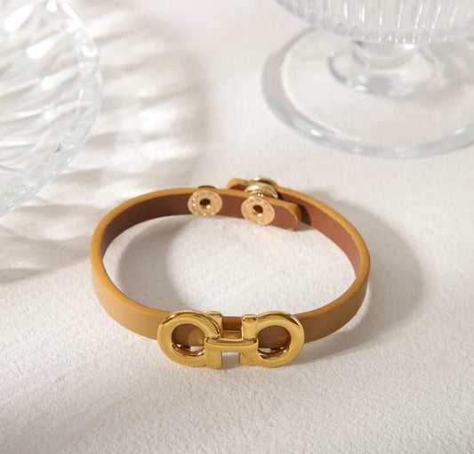 Leather bracelet